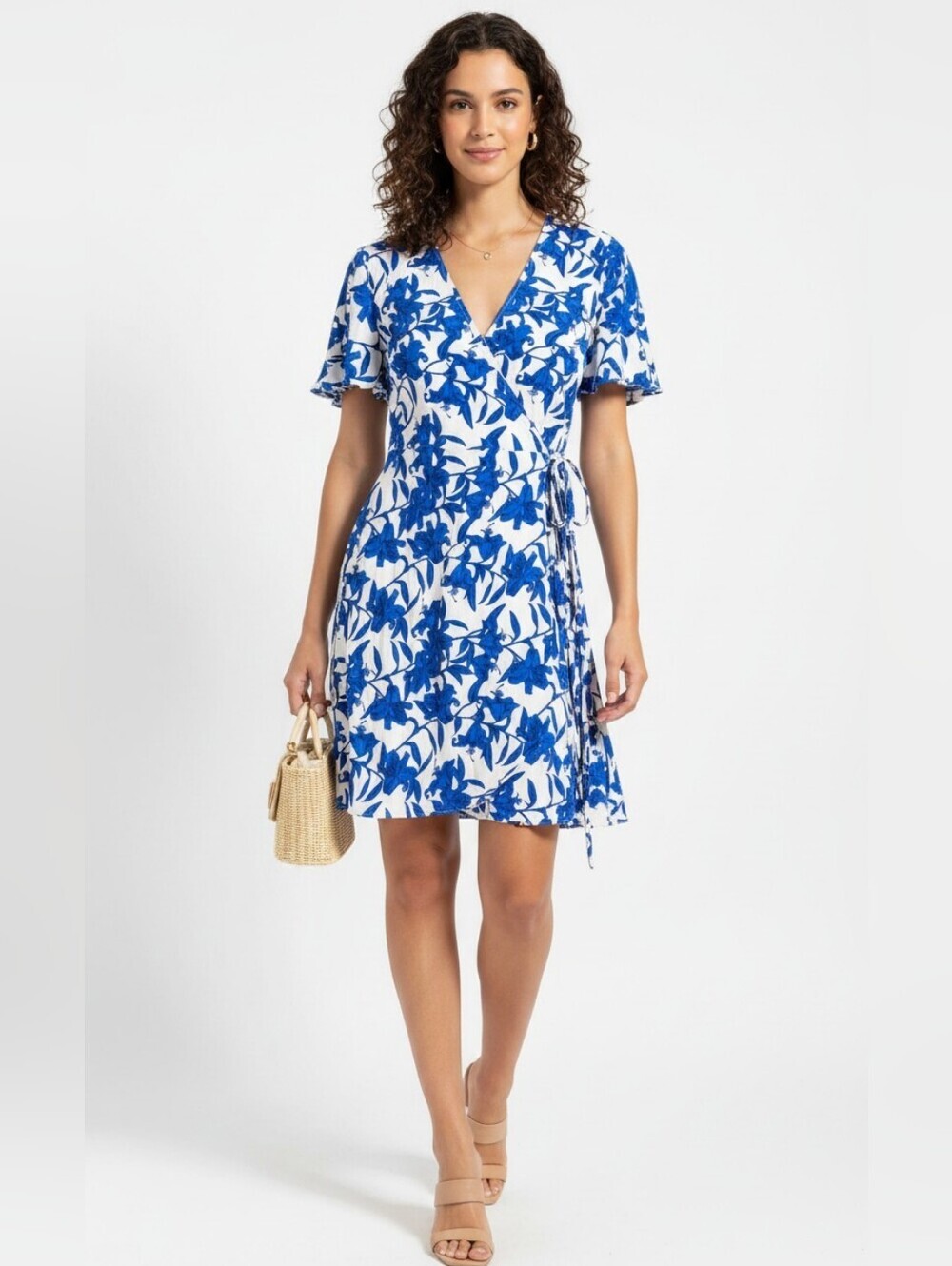 Lulus Floral Wrap Dress NWT Blue White Wedding Guest Flutter Sleeve Size Large
